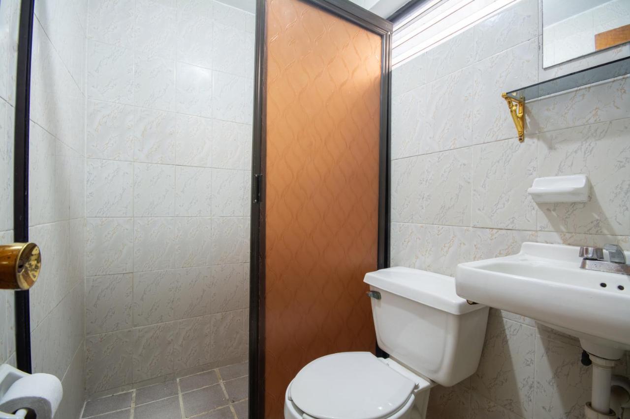 Oyo Hotel El Arabe, Xalapa Zewnętrze zdjęcie